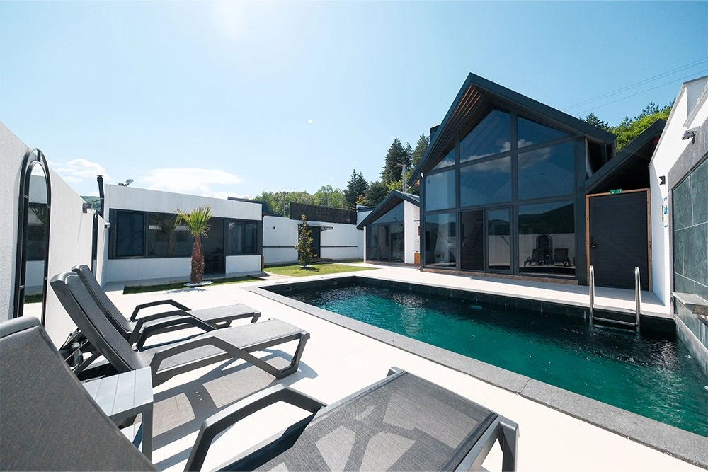 Sapanca Vina özel villa ve havuz alanı